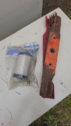 Husqvarna Mower Blades and Air Filter