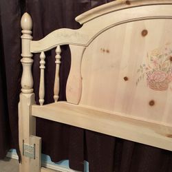 Full/Queen Headboard & Footboard and Dresser & Mirror