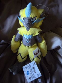 Pokemon Zaroara plush