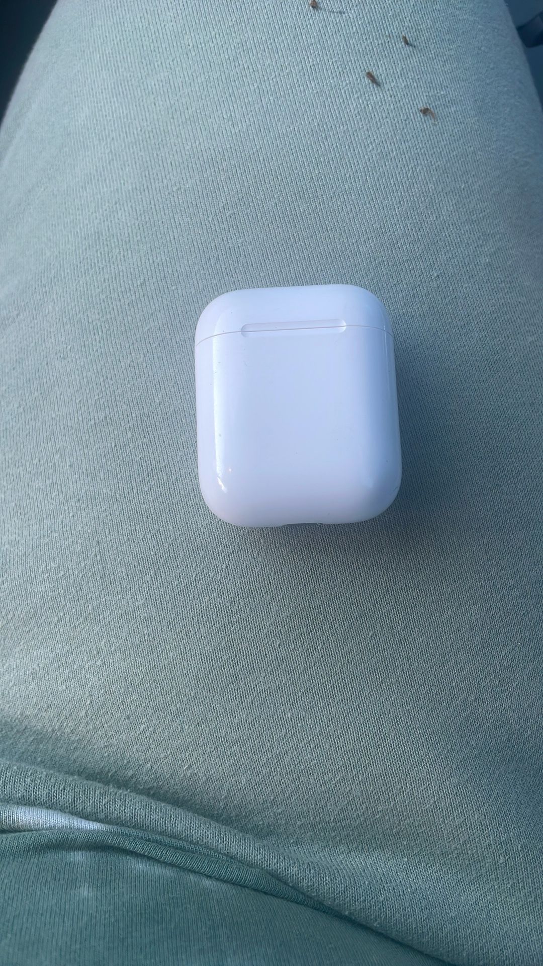 2nd Gen AirPods (100$)