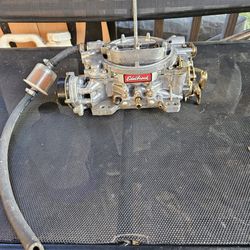 Edelbrock Carburetor 600cfm 1406