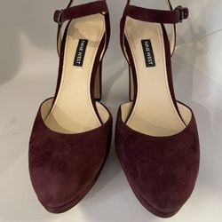 Nine West Elegant Pump Slight Plateau Sole  Dark Red /Burgundy Suede  New  In Box