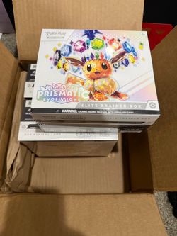 Pokémon Scarlet & Violet Prismatic Evolutions Elite Trainer Box
