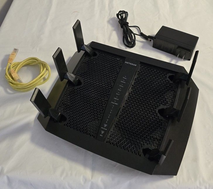 Netgear Nighthawk X6 AC3000 Tri-Band WiFi Router