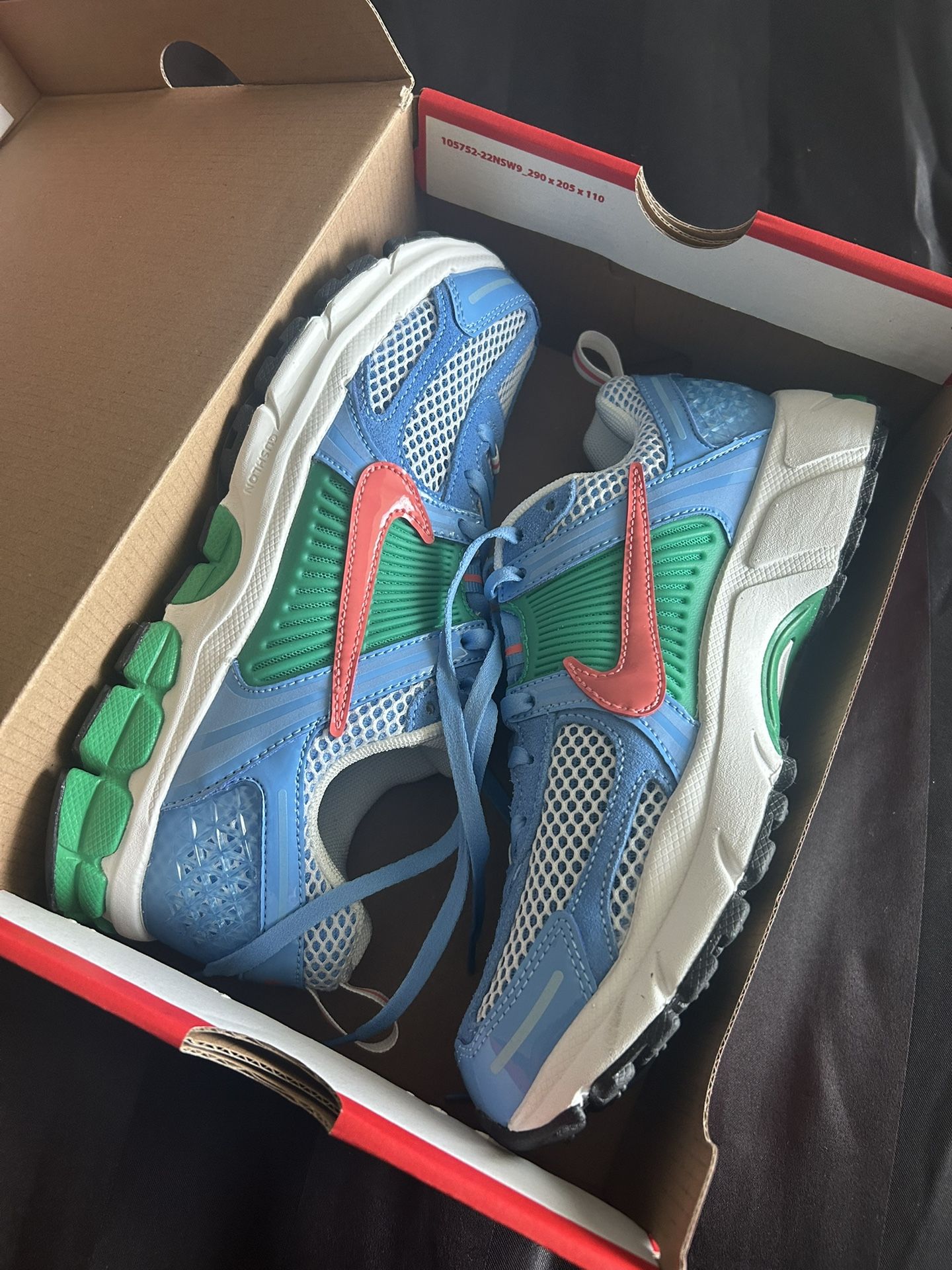 NIKE VEMERO