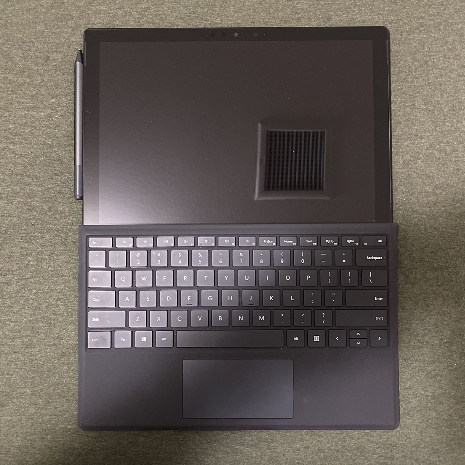 Surface Pro 7+ W/ Surface Pen 🖊️ And Keyboard