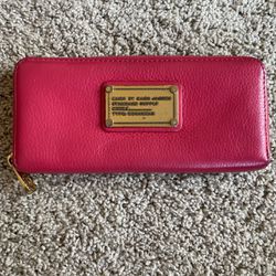 Marc By Marc Jacobs Zip Wallet