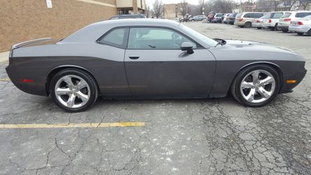 2013 Dodge Challenger R/T 5.7L Hemi