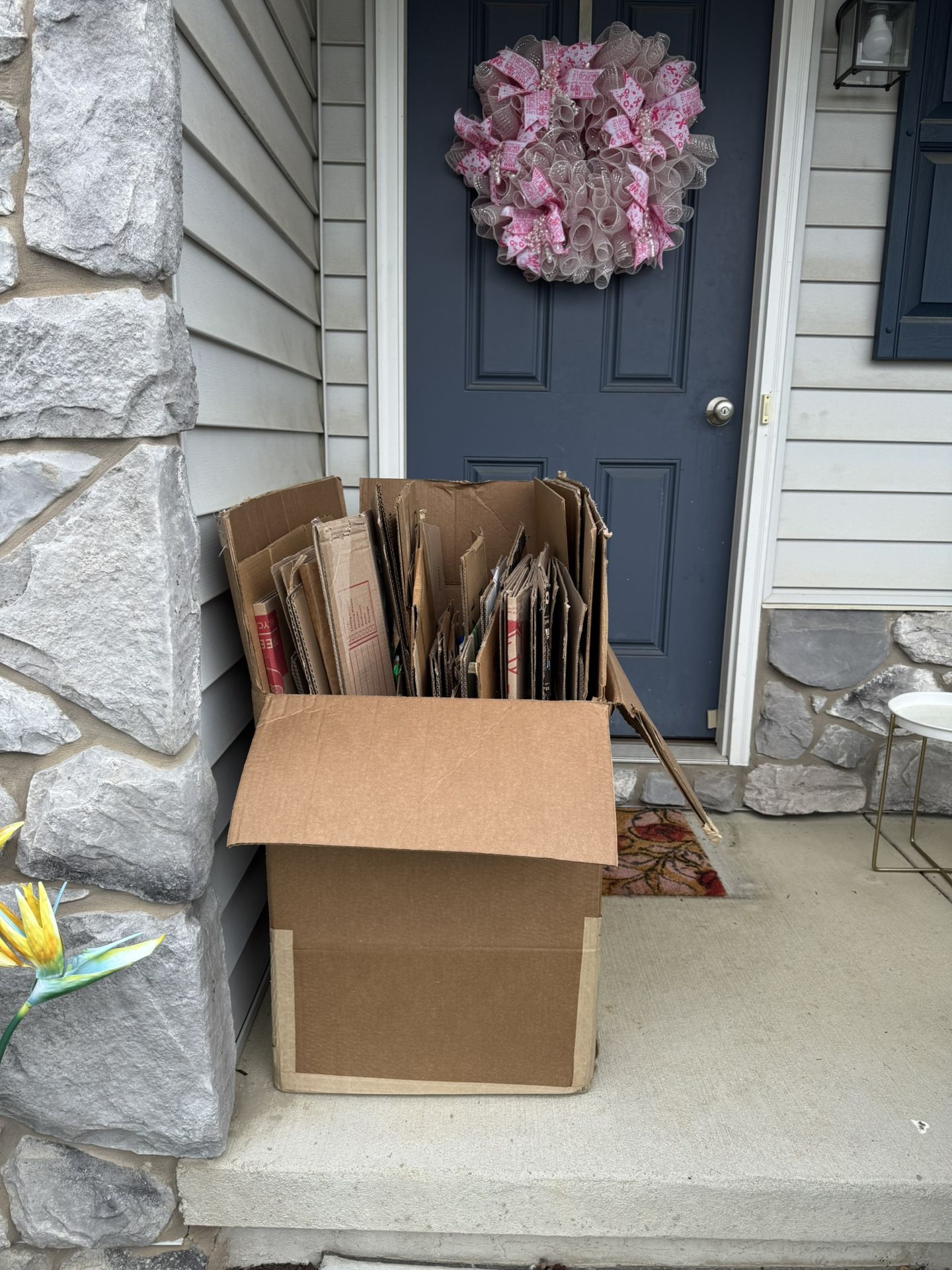Free cardboard Boxes