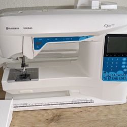 NEW Husqvarna Viking® Opal™ 650 Sewing Machine