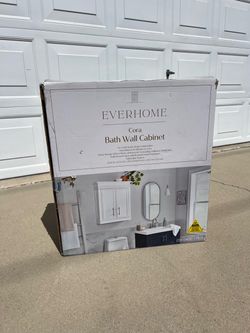 Everhome “Cora” Bath Wall Cabinet – New in Box