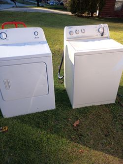 Whirlpool Washer and Amana Dryer Set