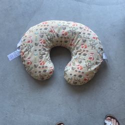 Bobbie Pillow