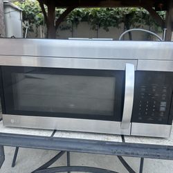 LG Microwave LMV1764ST /00