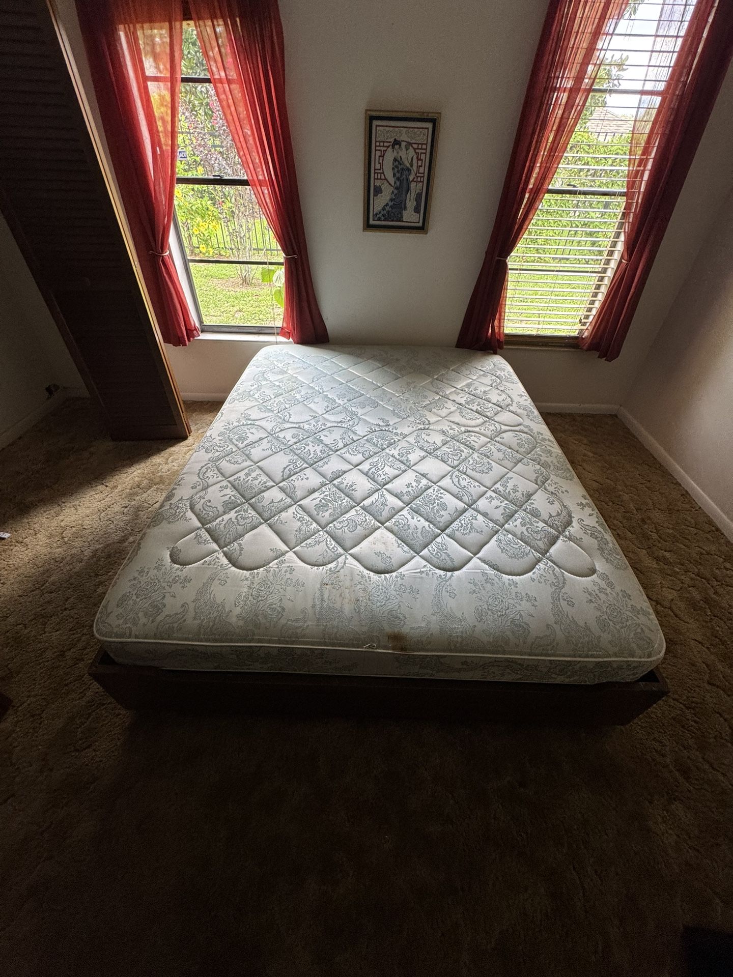 Queen Bed