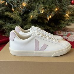 Veja Leather Sneakers 