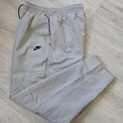 Nike Tech Essentials Lined Commuter Joggers Pants