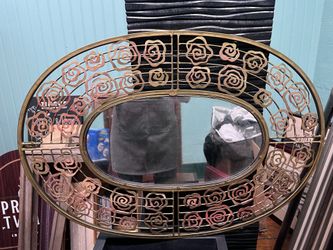 Metal rose mirror