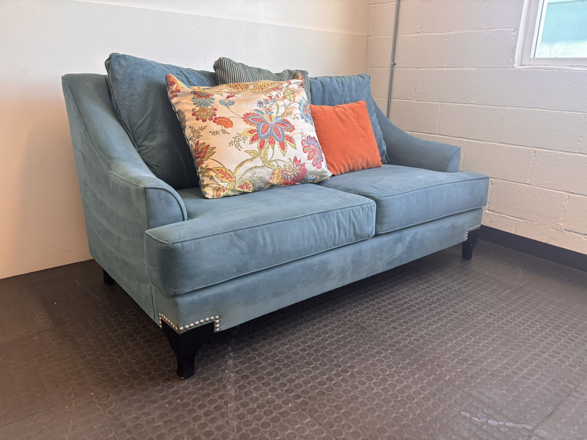 Sonnet Peacock Blue Sofá