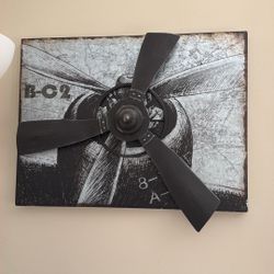 Airplane metal picture