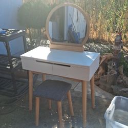 Vanity With Chair