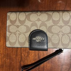 Coach wallet/Phone Wristlet
