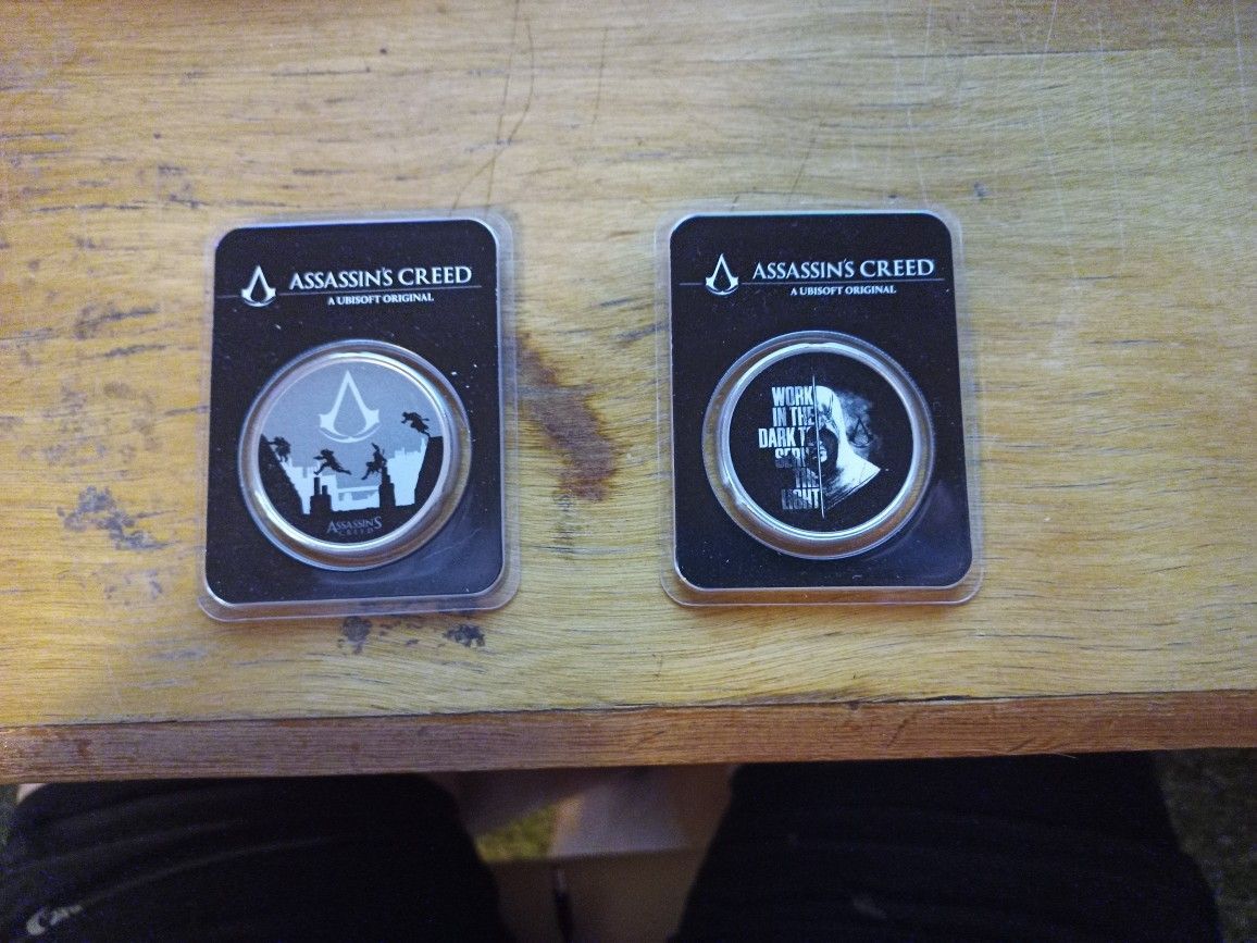 Never opened ASSASSINS CREED painted silver rounds