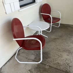 Crosley Furniture Griffith Vintage metal Red Retro patio chair Table set 