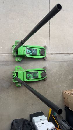 Daytona 3 Ton  Floor Jacks (2)