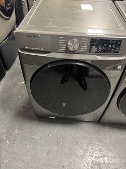 Brand New Silver Samsung Washer and Dryer Set