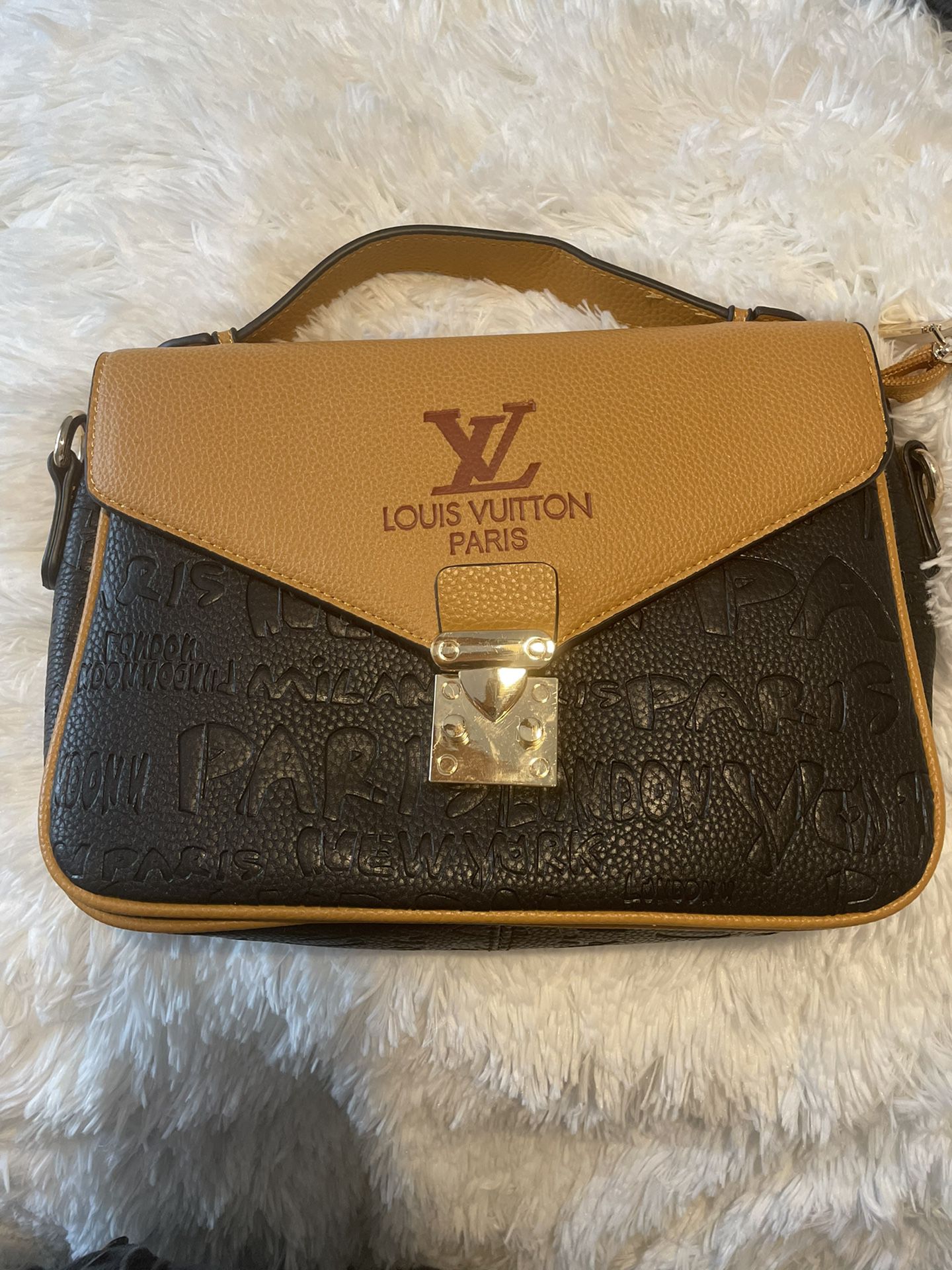 Luxury Handbag Tan And Black 