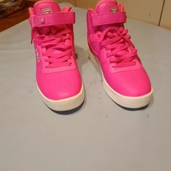 FILA WOMEN'S ATHLETIC SHOE