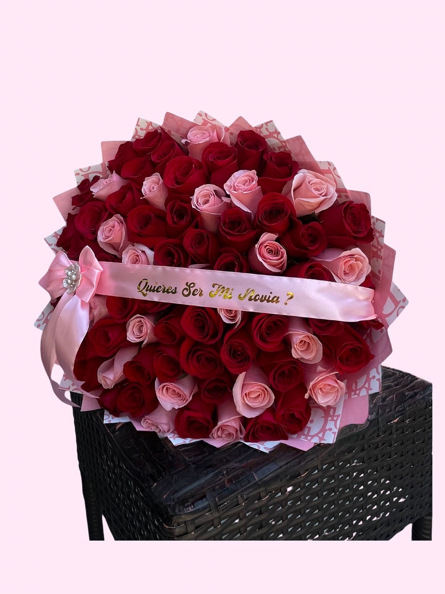 RAMO DE ROSAS