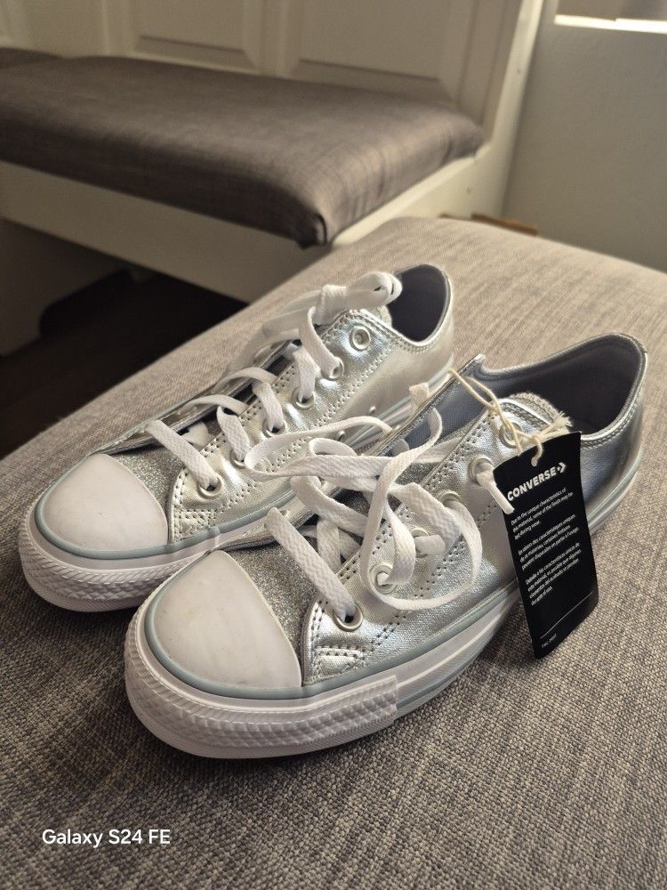 CONVERSE SHOES