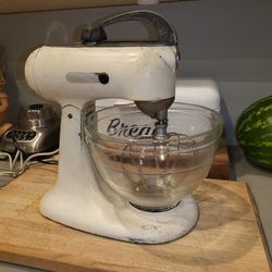 Vintage Kitchen Aid 10 Speed Mixer