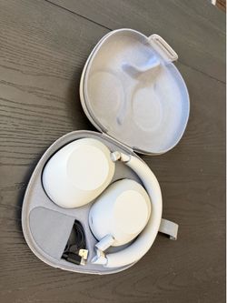 Sony WH-1000XM6 Headphones