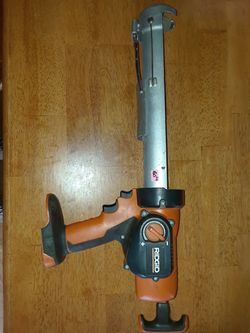 Ridgid 18 volt commercial industrial full size caulking gun