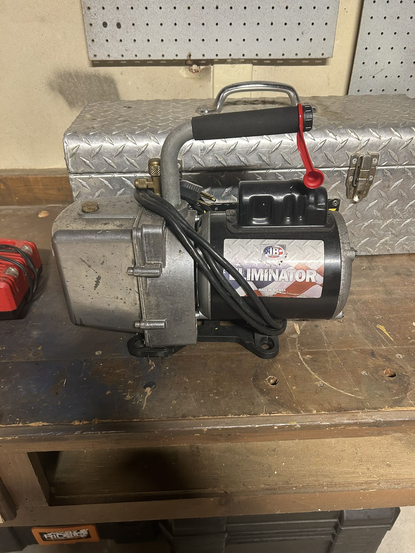 JB Elimanator Vacuum Pump 6 CFM