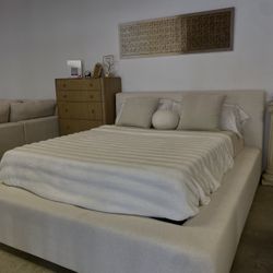 Hidden Storage Platform Bed – Heavy-Duty, Mattress Ready   💫