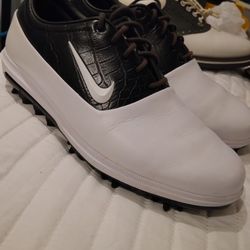 Size 10 - Nike Air Zoom Victory Tour Wide White Black