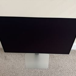 Samsung Odyssey G6 27” OLED 240Hz Monitor