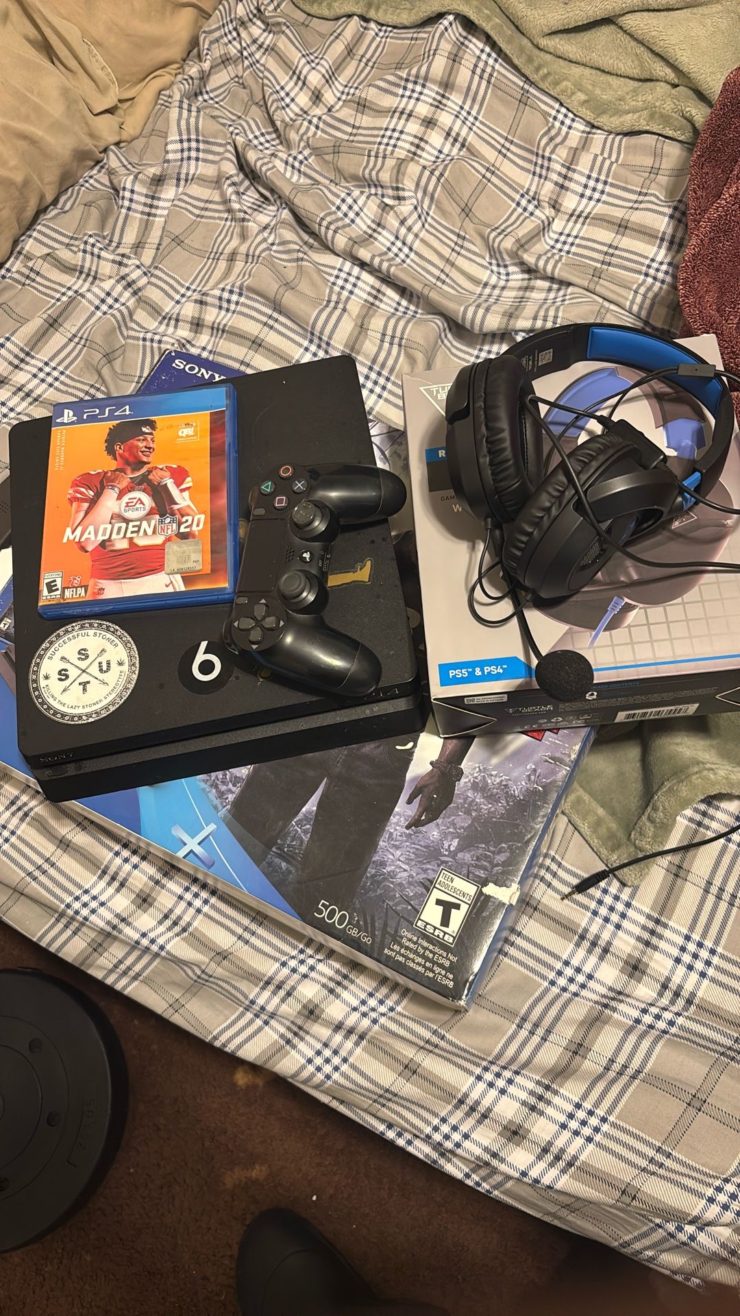 PlayStation 4 1 Tb With Control Headset And Games