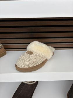 UGG Cozy Slippers 