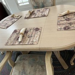Dining Room / Breakfast Table Rolling Chairs 
