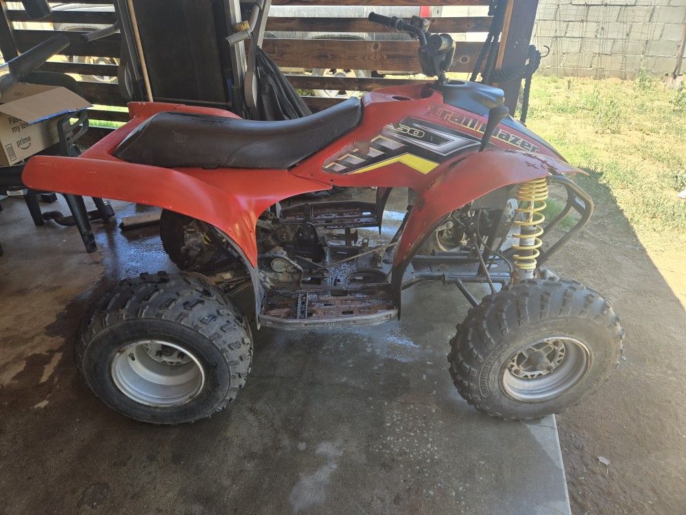 05 Polaris 250 Quad Atv Rolling Chasis W/ Pink