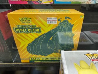 Pokemon Rebel Clash Elite Trainer Box