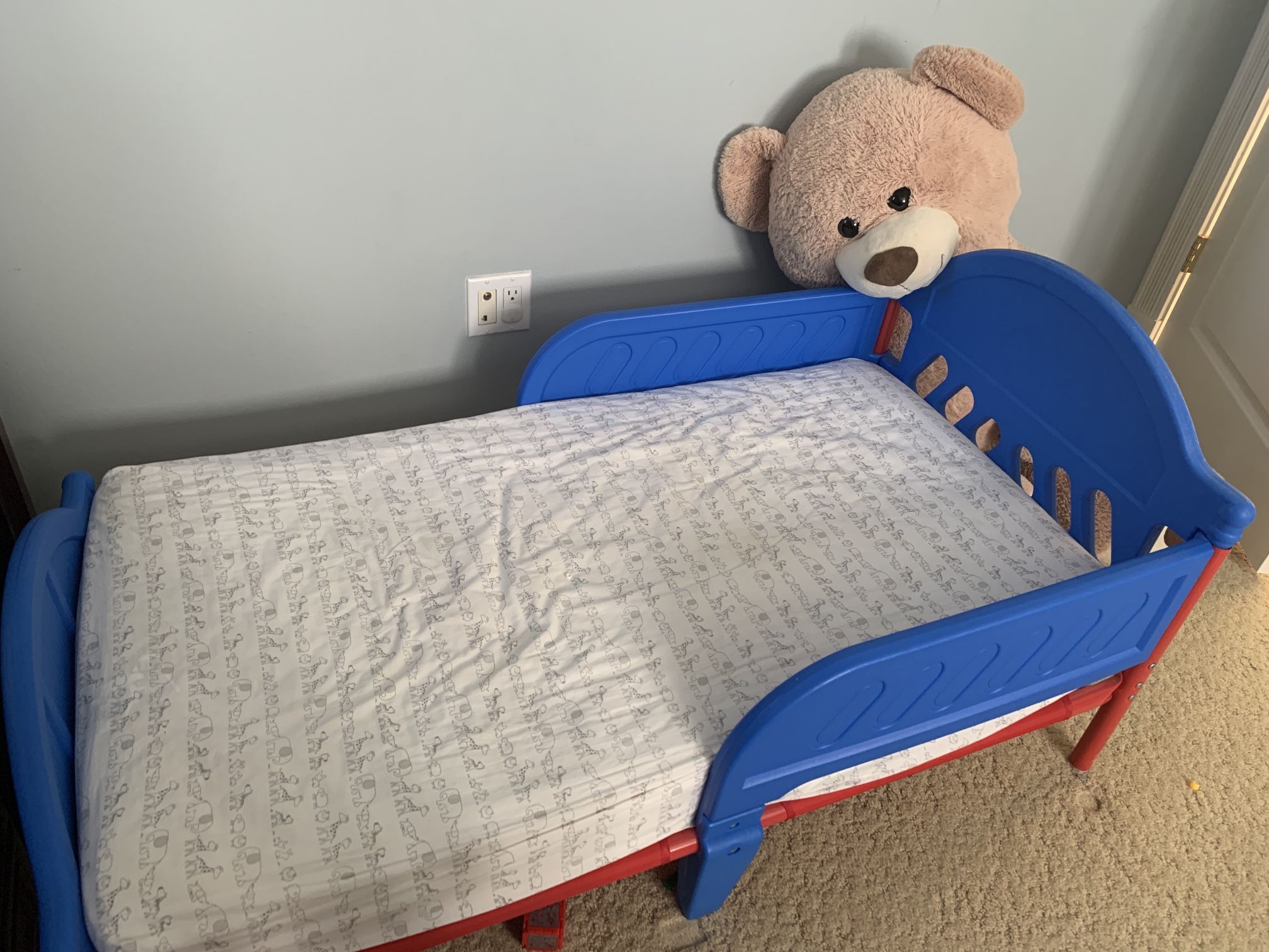 Sealy Natural Luxury, Double Sided Infant And Toddler Mattress 