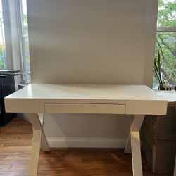 Free desk 