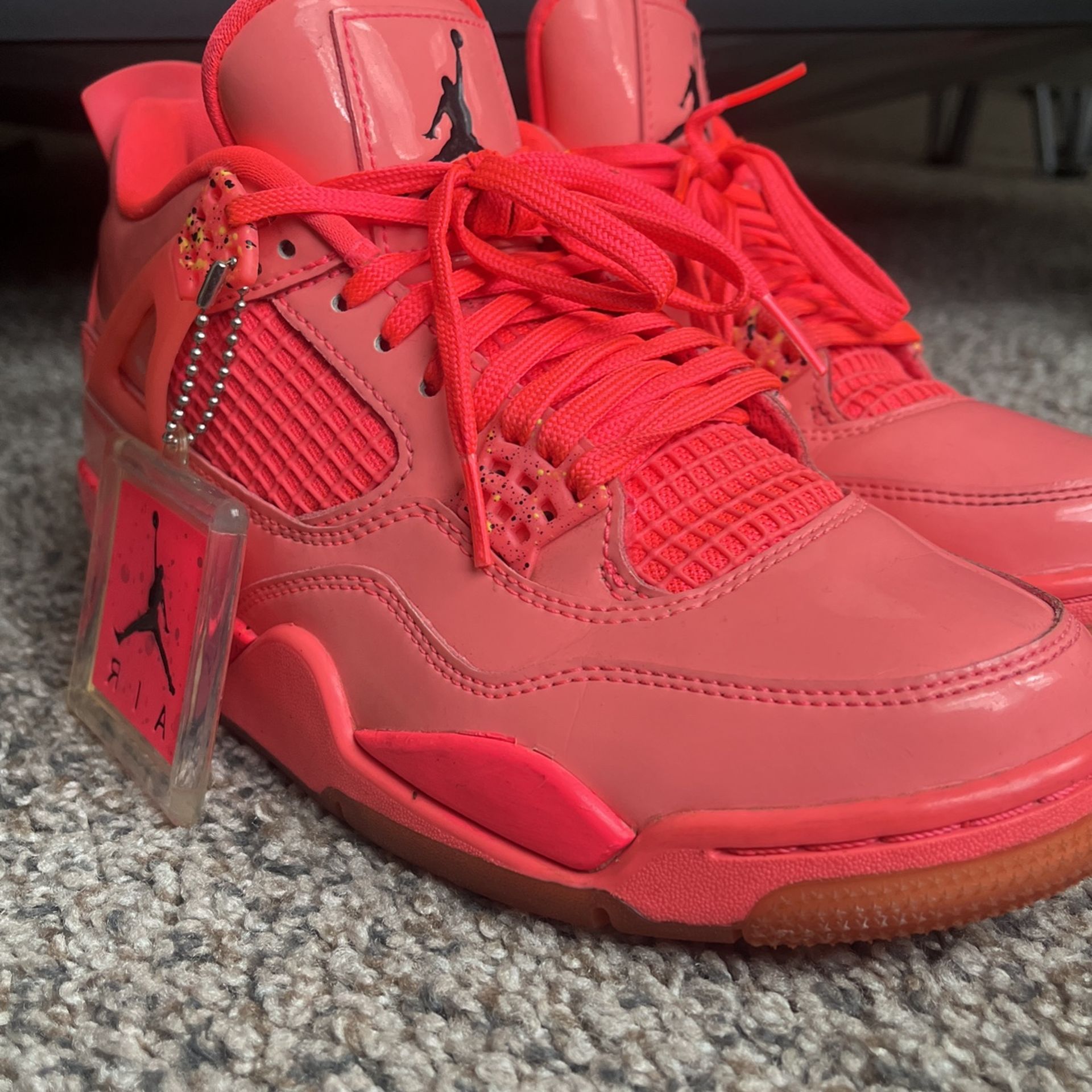 Jordan 4 Retro Hot Punch (Women's Edition)