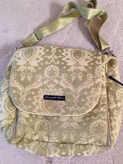 Diaper bag- Petunia Pickle Bottom
